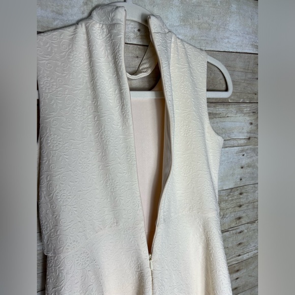 BCBGirls Size 12 Ivory textured Dress - Picture 3 of 10